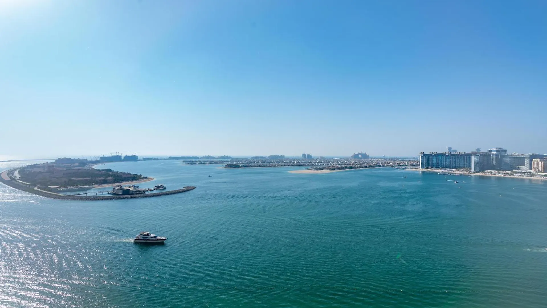 Beach Isle Tower 2 - Beachfront Stunning - Full Sea Views Dubaj 0*,