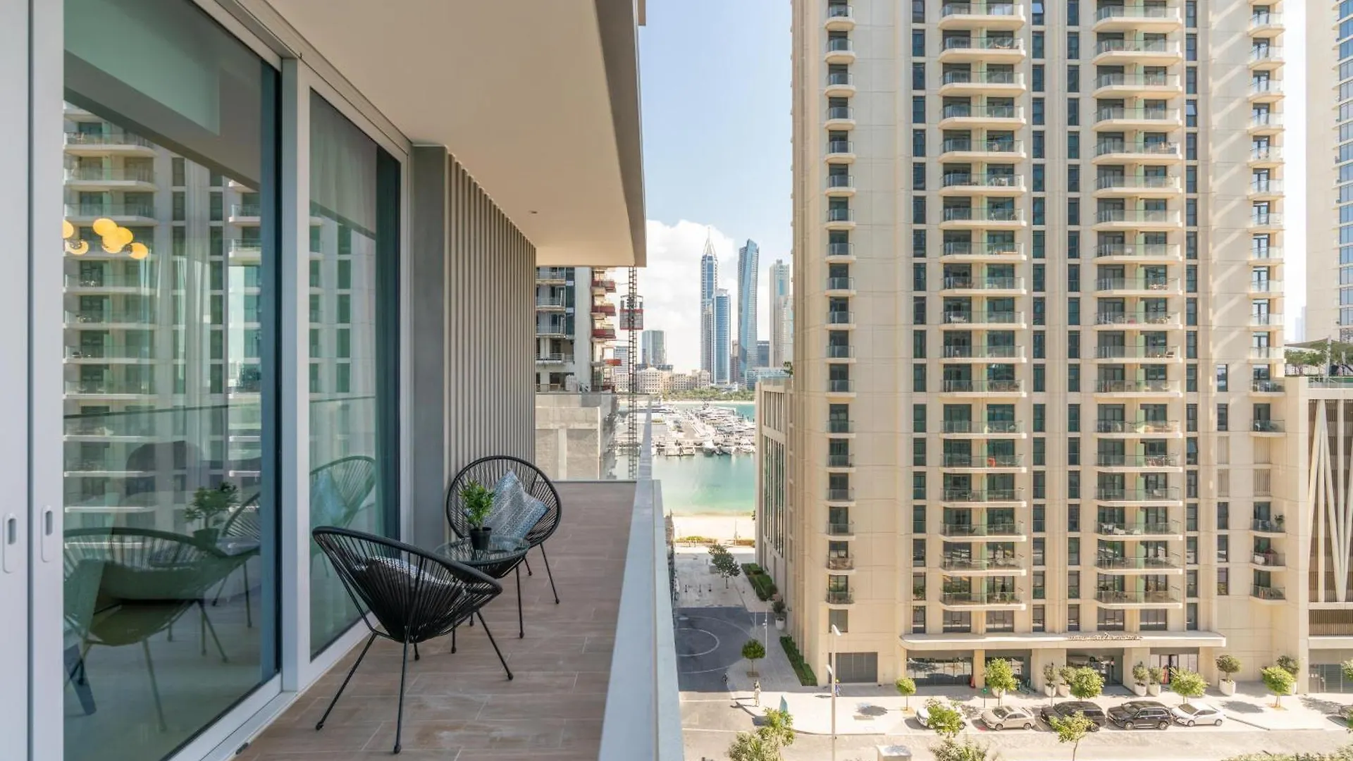 Beach Isle Tower 2 - Beachfront Stunning - Full Sea Views Dubai