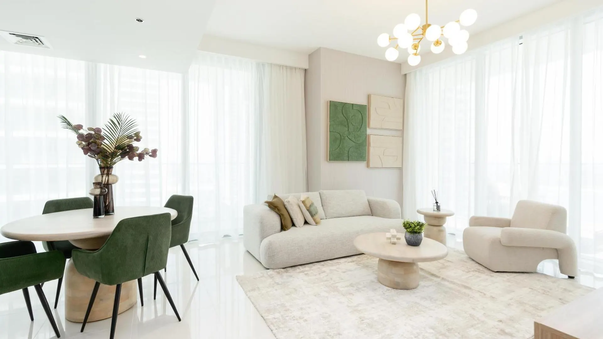 Beach Isle Tower 2 - Beachfront Stunning - Full Sea Views Dubai Apartment