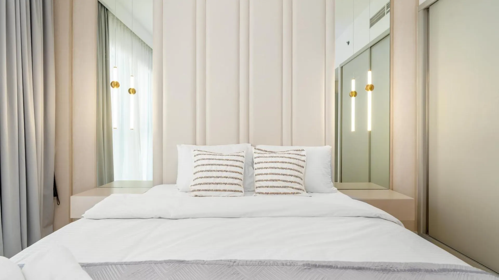 Apartment Beach Isle Tower 2 - Beachfront Stunning - Full Sea Views Dubai United Arab Emirates